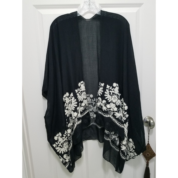 Black Cover Up White Flower Embroidered Trims BOHO Wraps - Picture 1 of 7